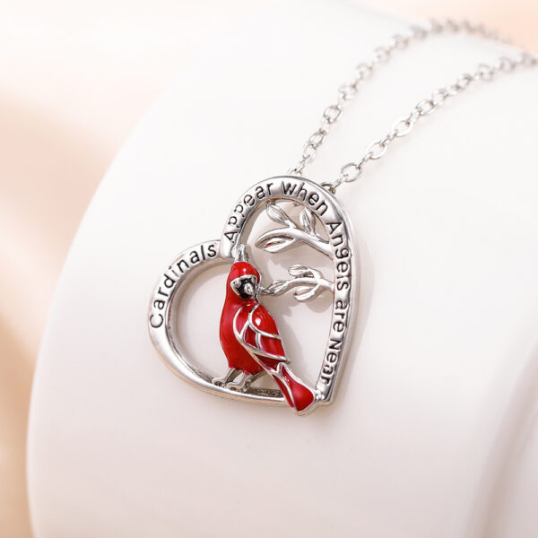 Creative Heart Shaped Cardinal Pendant Necklace, Exquisite Party Commemorative Accessory Gift Jewelry Anniversary Party Gifts, Valentine's Day Gift - Image 6